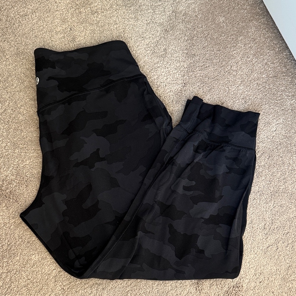Lululemon Align Cropped Joggers